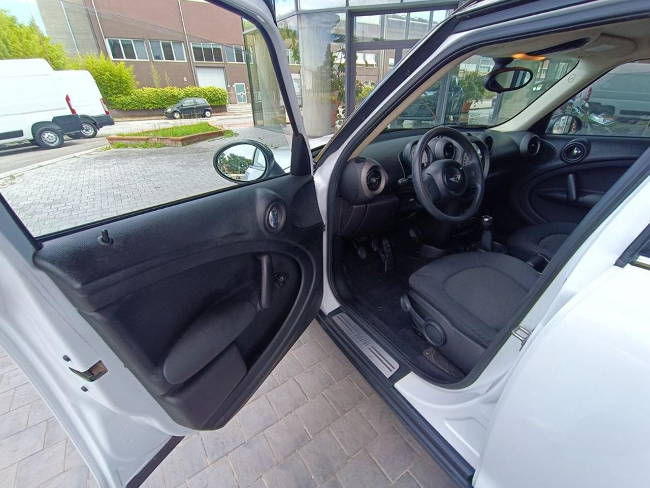 MINI Countryman Mini Cooper D Countryman ALL4 - 23