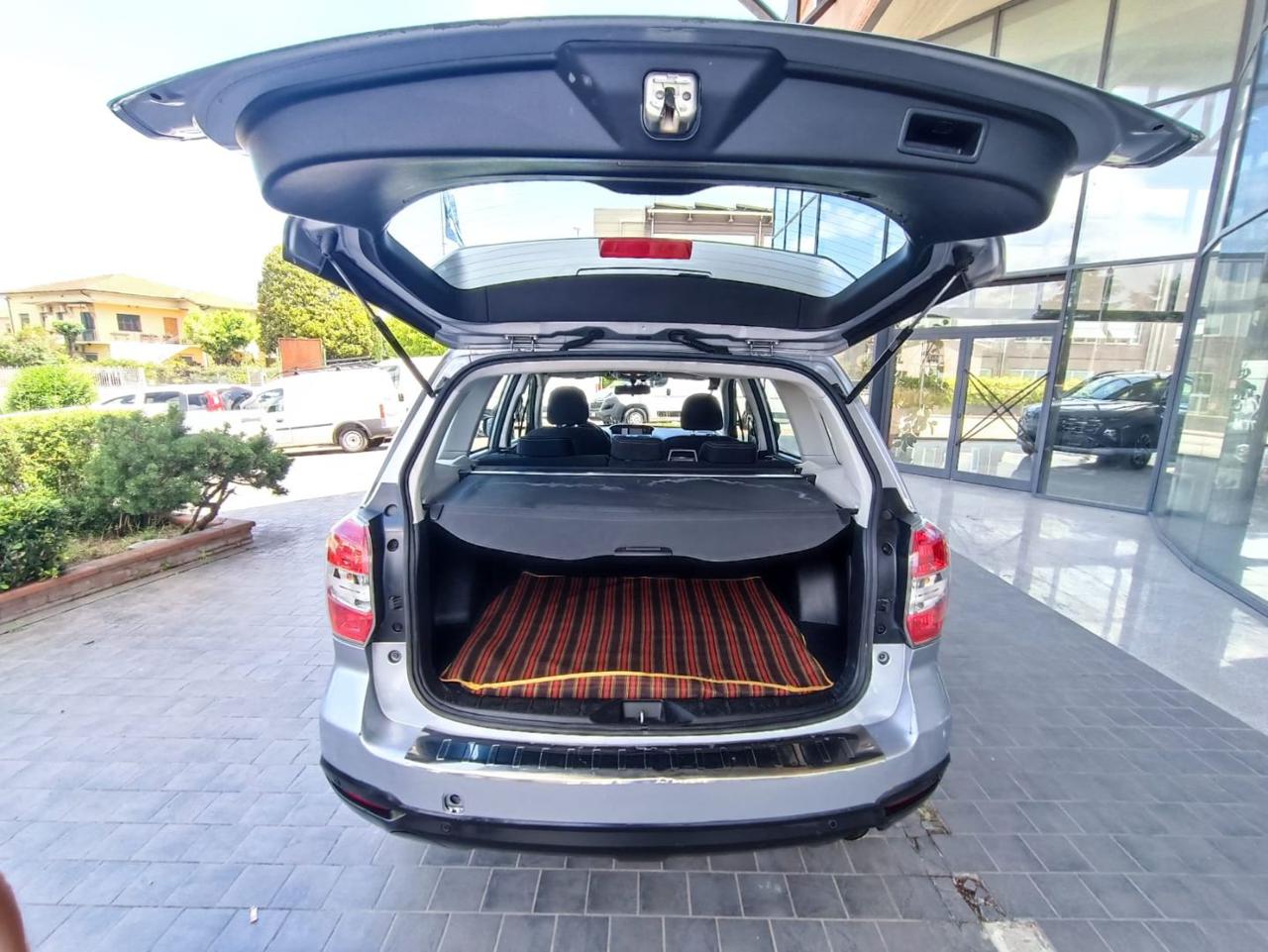 SUBARU Forester 2.0D Exclusive - 7