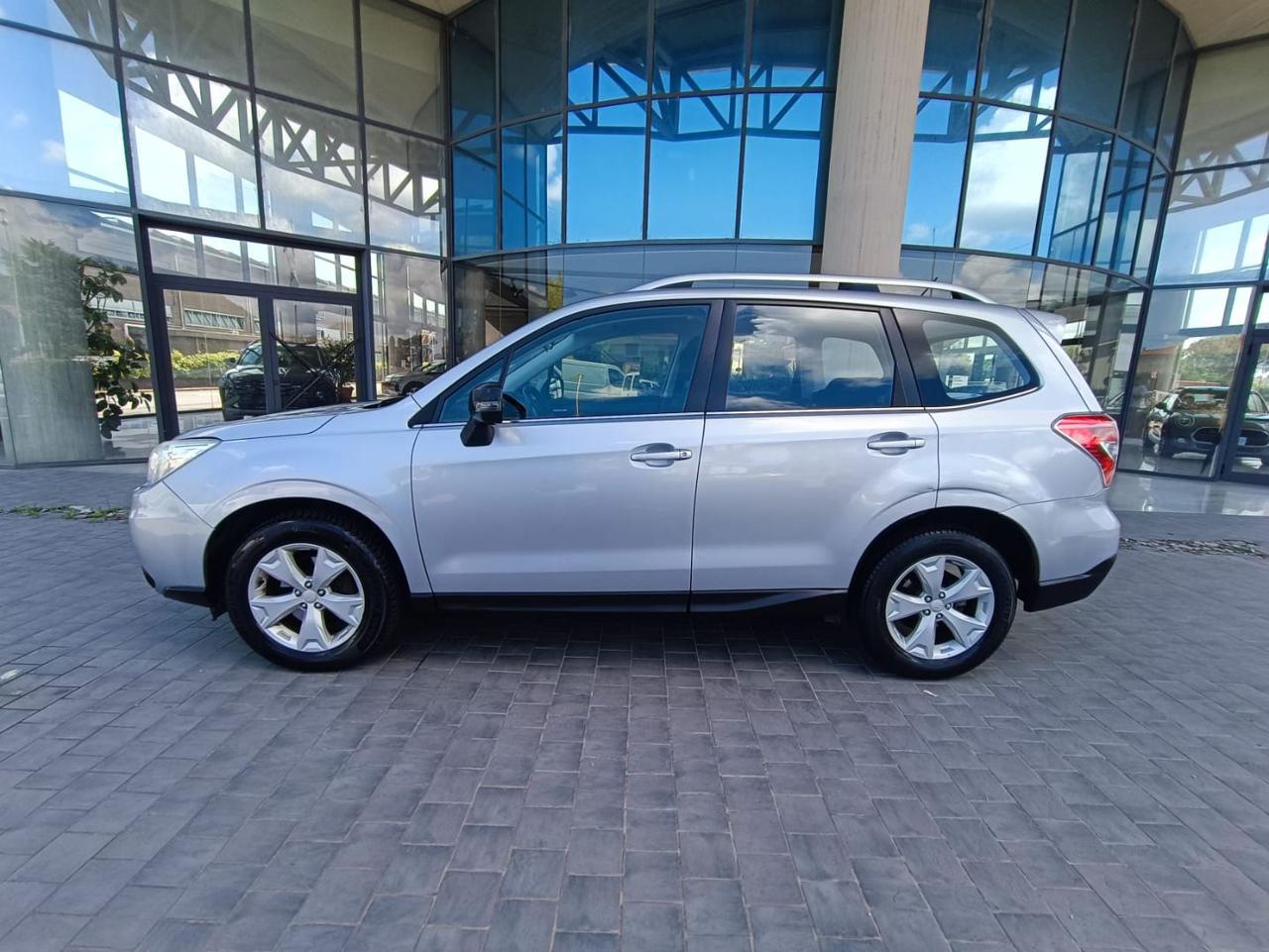 SUBARU Forester 2.0D Exclusive - 15