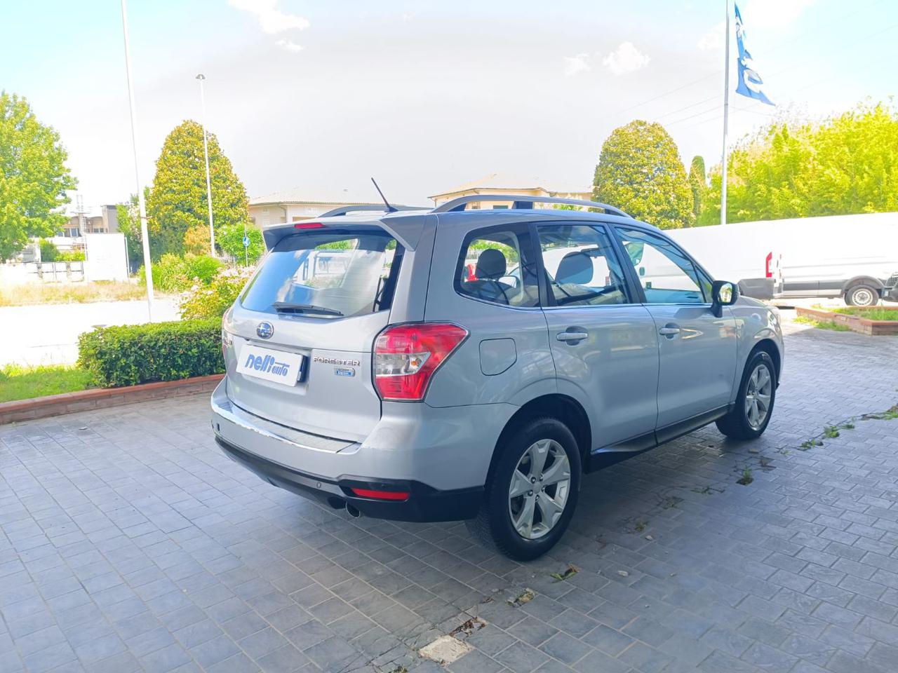 SUBARU Forester 2.0D Exclusive - 22