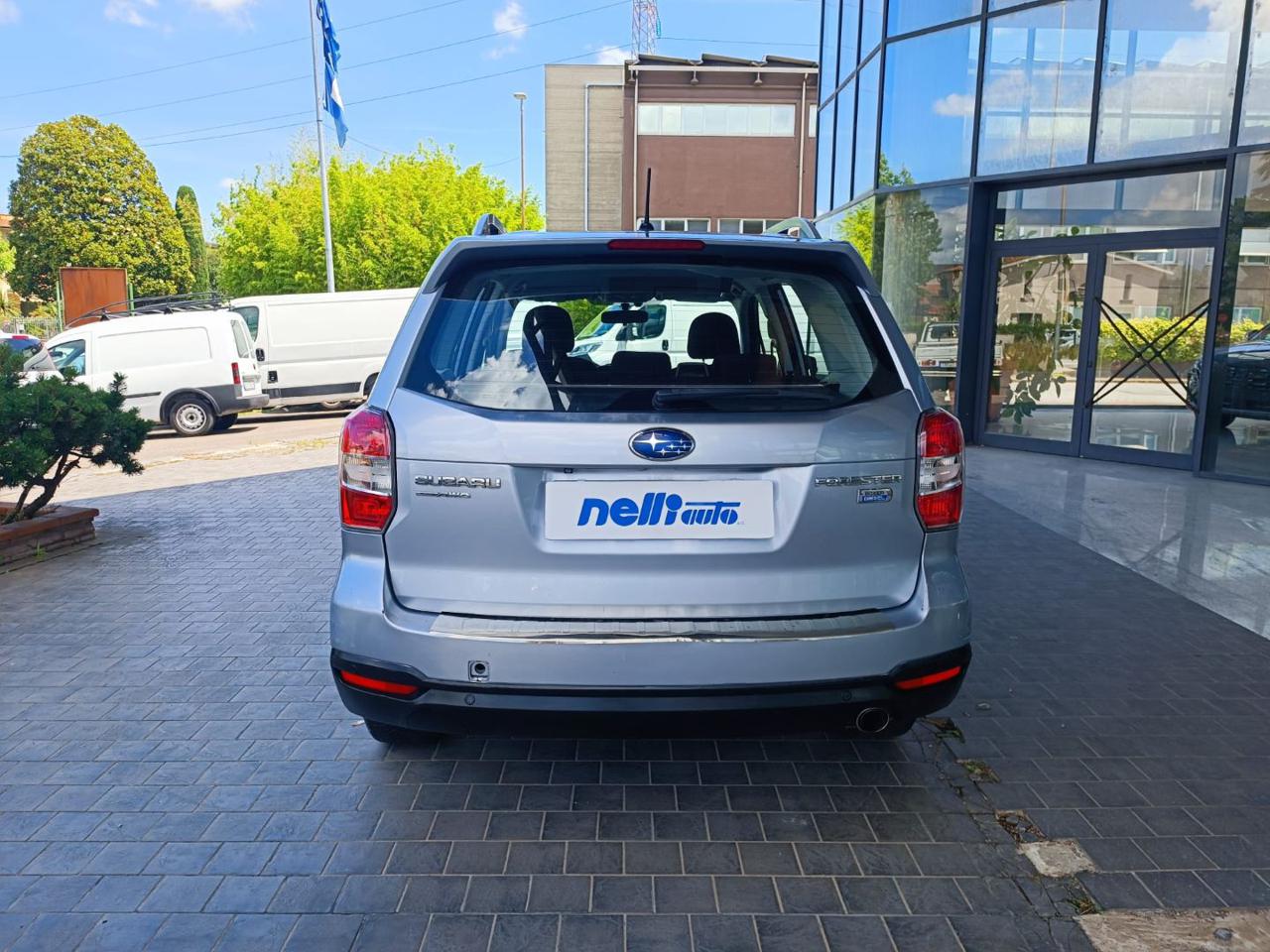 SUBARU Forester 2.0D Exclusive - 23