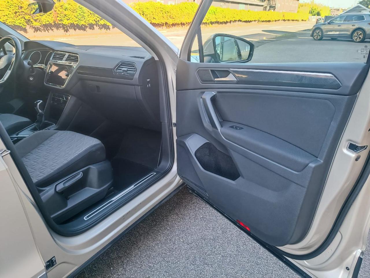 VOLKSWAGEN Tiguan 2.0 TDI SCR Life - 11