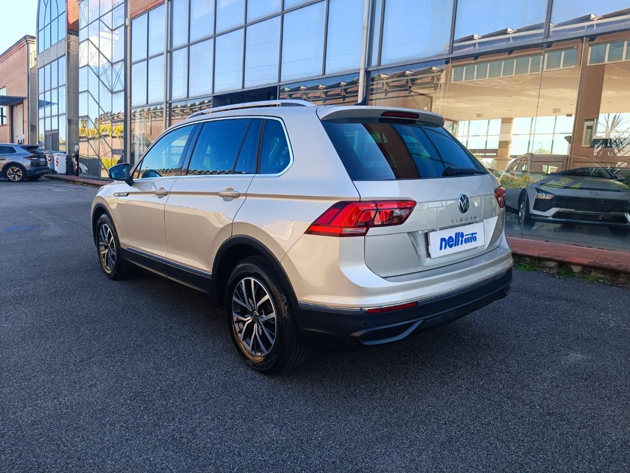 VOLKSWAGEN Tiguan 2.0 TDI SCR Life - 18