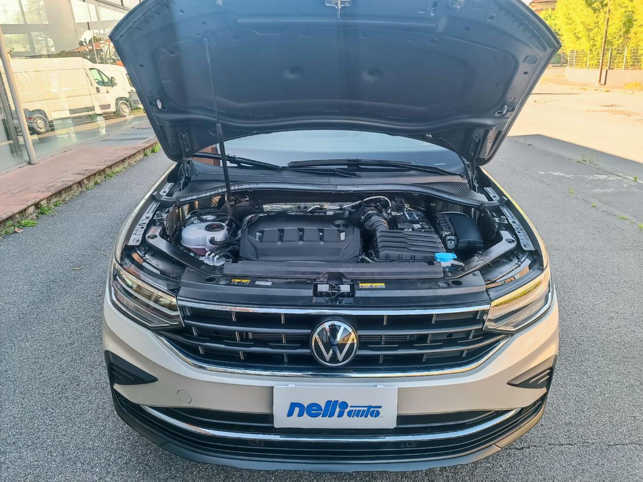 VOLKSWAGEN Tiguan 2.0 TDI SCR Life - 25
