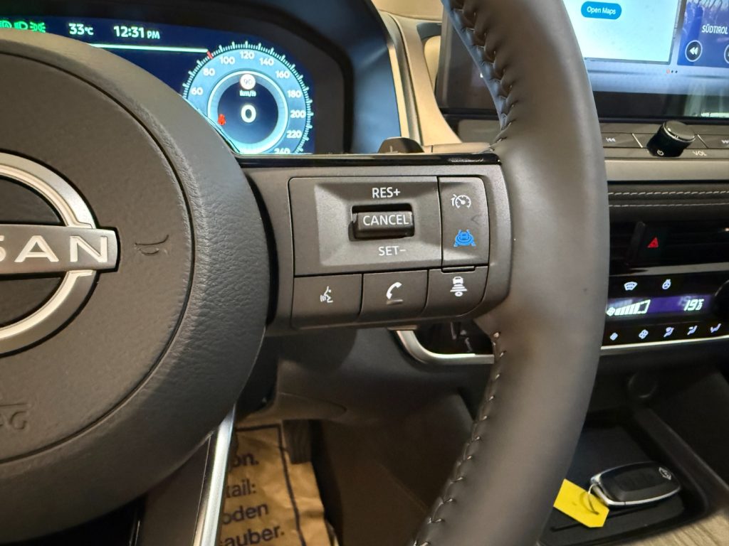 NISSAN Qashqai Tekna+ 4x4 Mild Hybrid 360° Bose Navi - 12