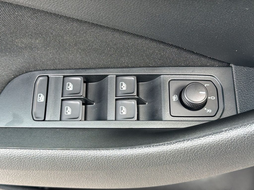 SKODA Kamiq Be More 1,0 TSI 70 kW (95 CV) 5 marce - manuale - 12