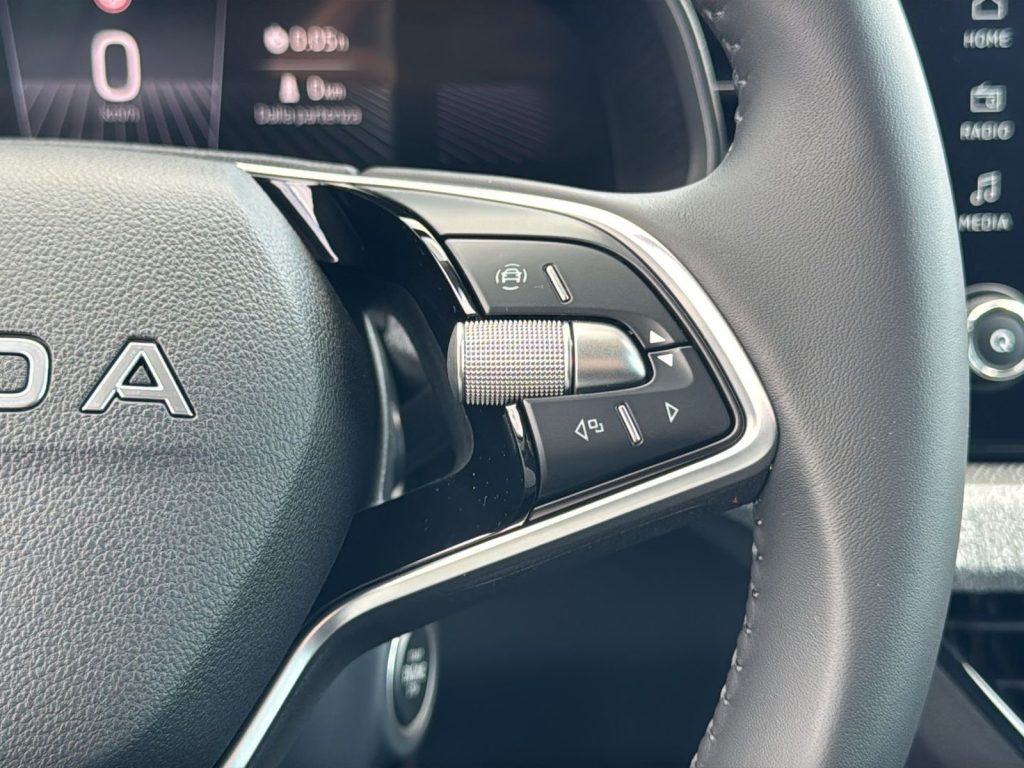 SKODA Kamiq Be More 1,0 TSI 70 kW (95 CV) 5 marce - manuale - 20