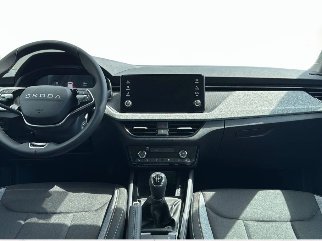 SKODA Kamiq Be More 1,0 TSI 70 kW (95 CV) 5 marce - manuale - 24