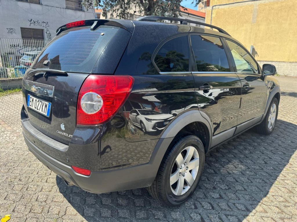 CHEVROLET Captiva 2.2 VCDi 163CV 2WD LS 7 POSTI - 7