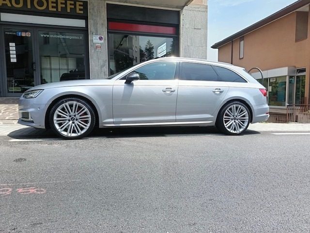 AUDI S4 Argento metallizzato