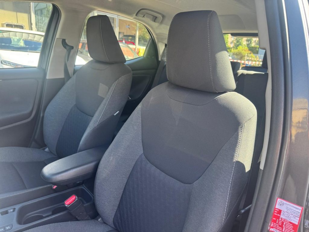 TOYOTA Yaris 1.5 Hybrid 5 porte Lounge - 13
