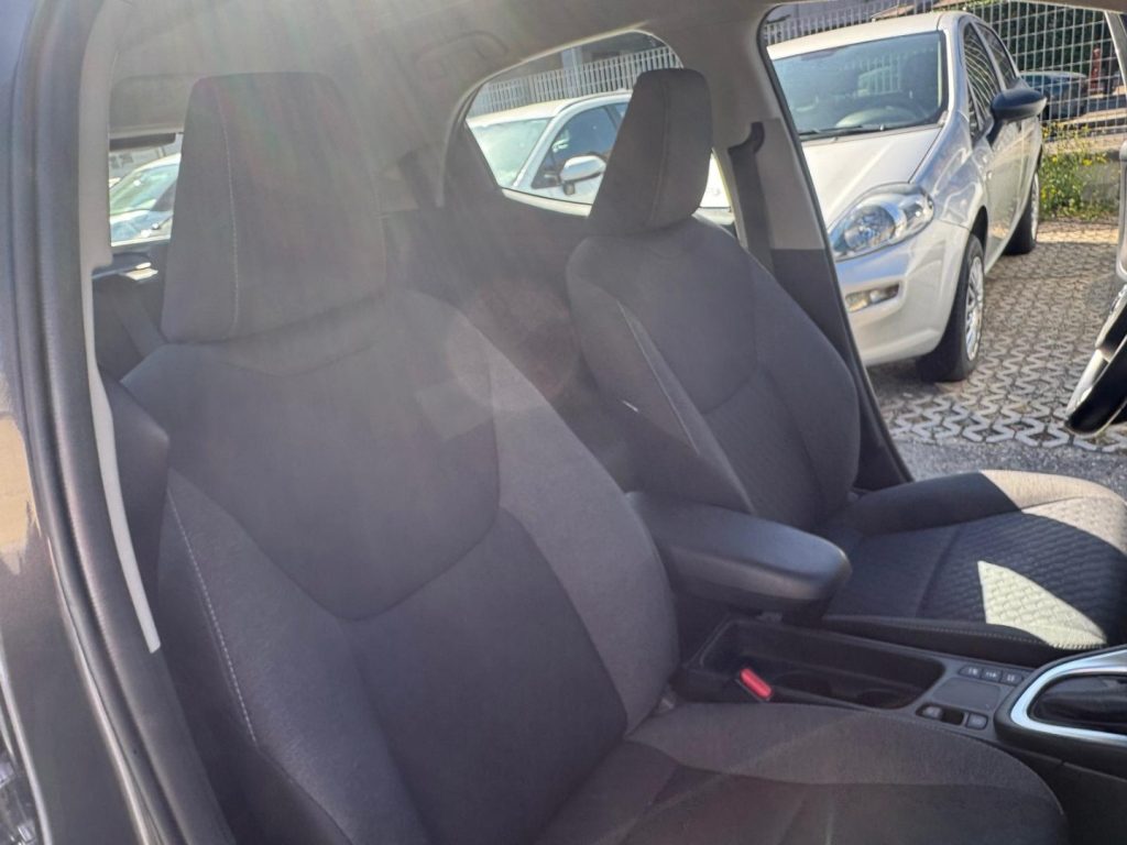 TOYOTA Yaris 1.5 Hybrid 5 porte Lounge - 18