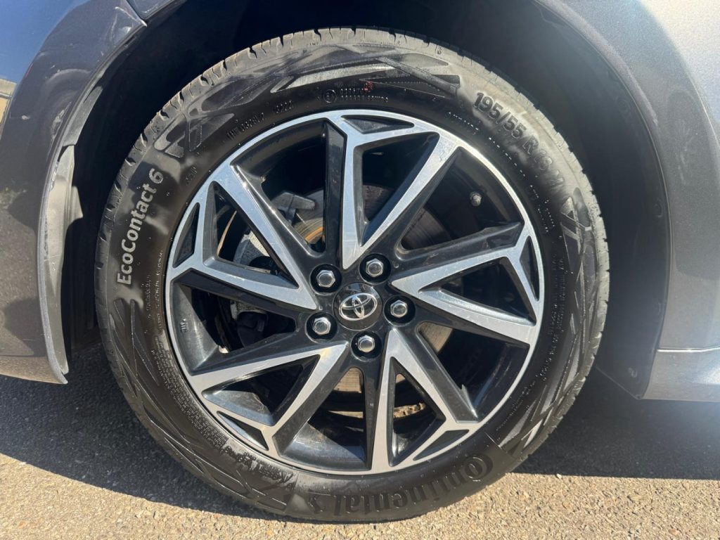 TOYOTA Yaris 1.5 Hybrid 5 porte Lounge - 21