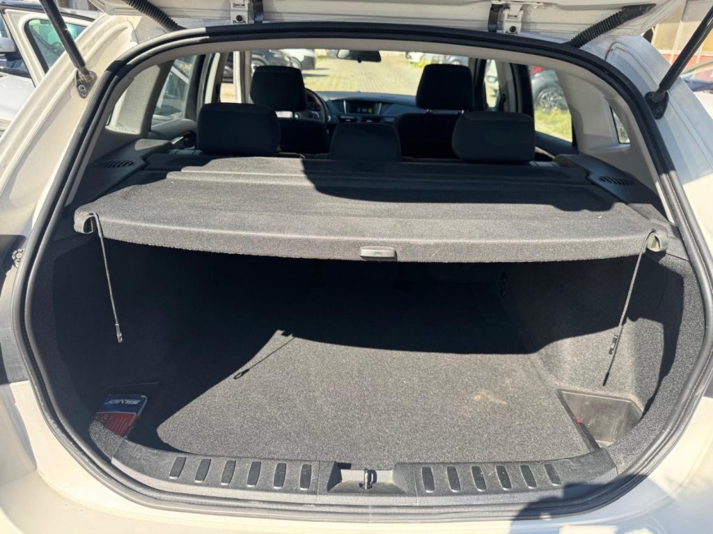 BMW X1 sDrive16d Sport Line - 16