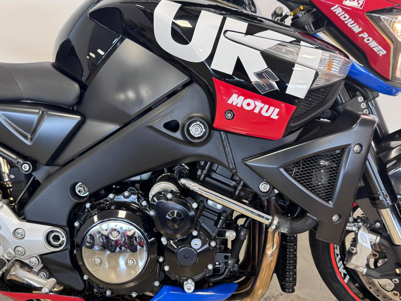 SUZUKI B-King GSX 1300 MY 2009 - 5