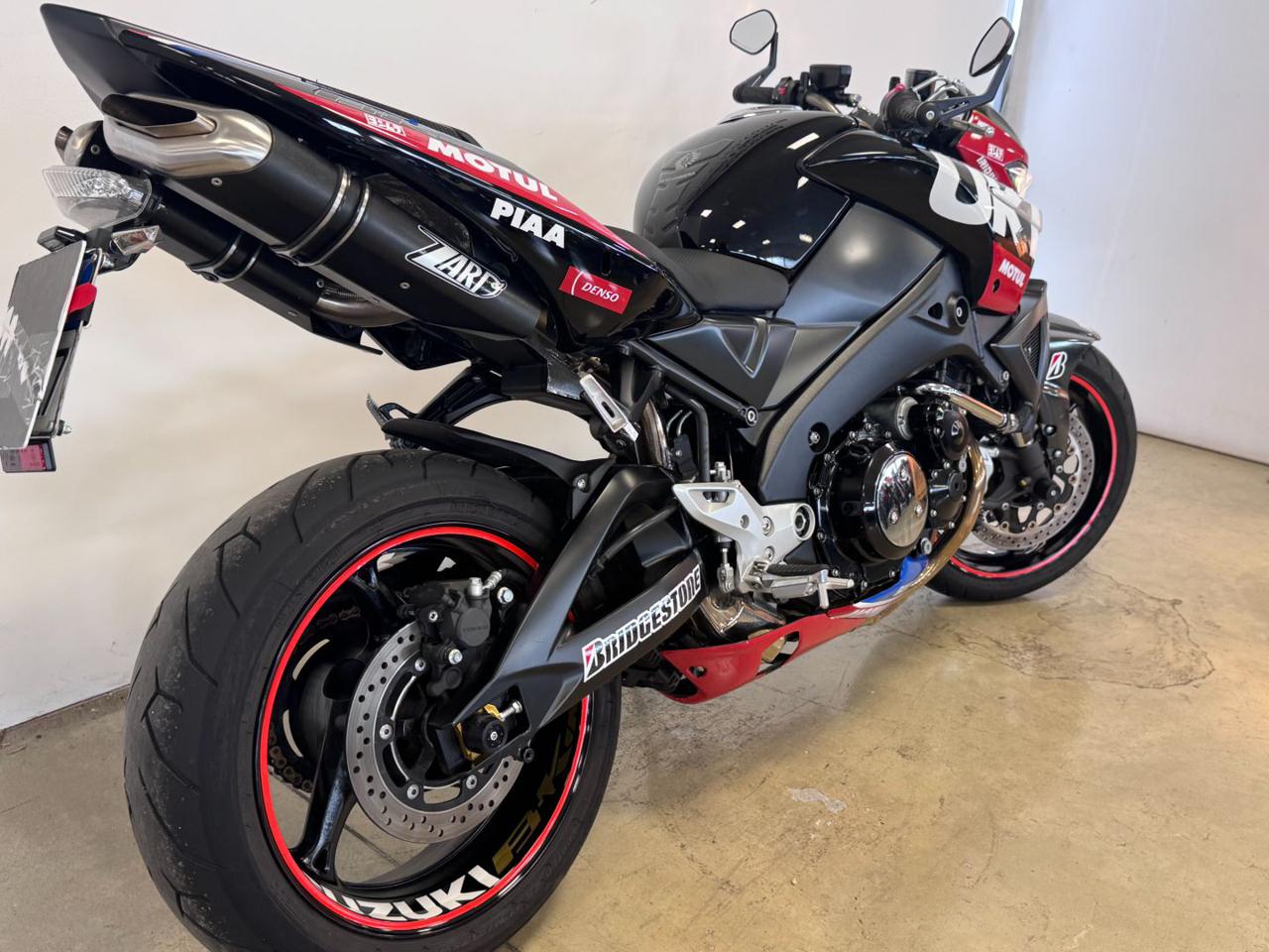 SUZUKI B-King GSX 1300 MY 2009 - 7