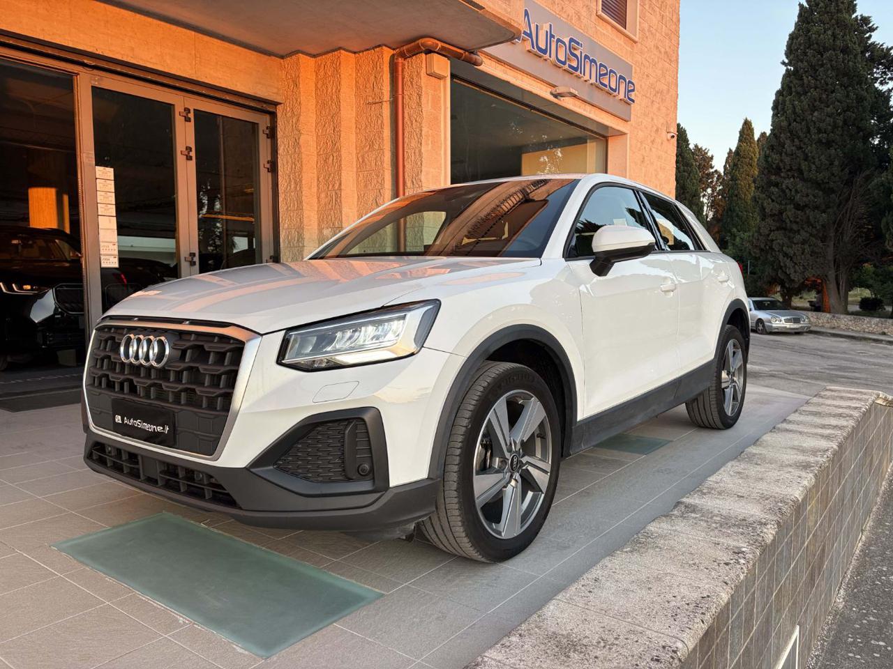 AUDI Q2 30 TDI Business CERCHI DA18 - 1