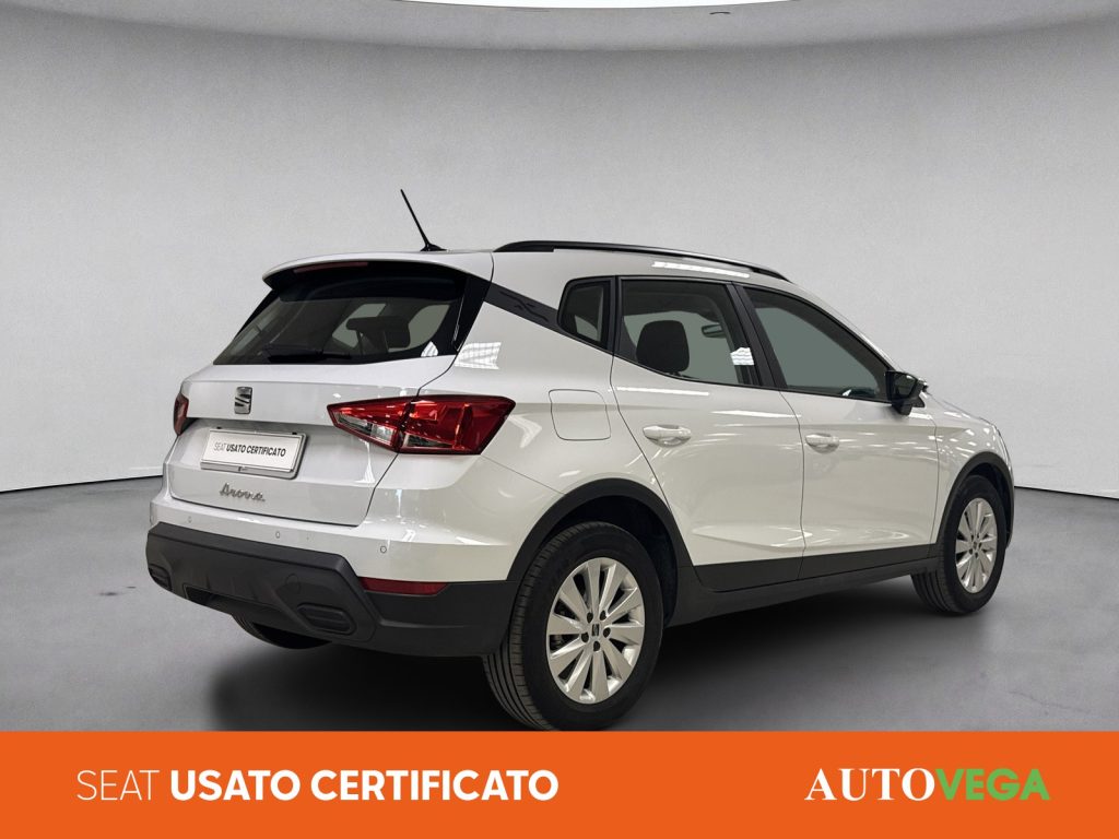 SEAT Arona 1.0 ecotsi style 115cv dsg - 4