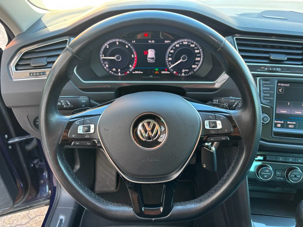 VOLKSWAGEN Tiguan 2.0 TDI SCR DSG 4MOTION - 13