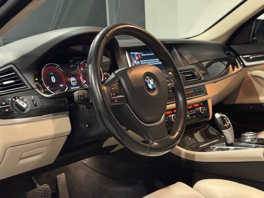 Clicca per ingrandire 520 - d xDrive Luxury Line/TETTO PANORAMICO