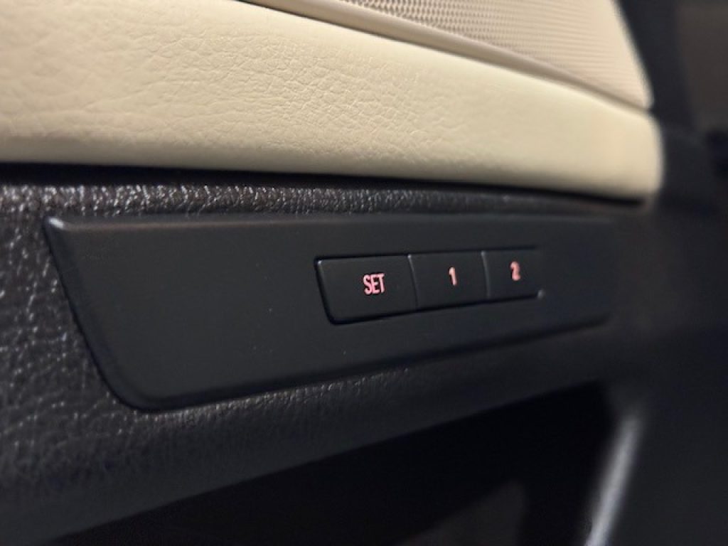 Clicca per ingrandire 520 - d xDrive Luxury Line/TETTO PANORAMICO
