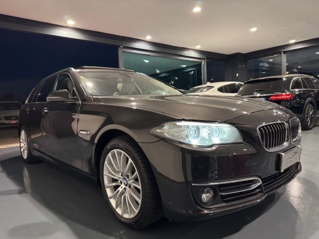 Clicca per ingrandire 520 - d xDrive Luxury Line/TETTO PANORAMICO