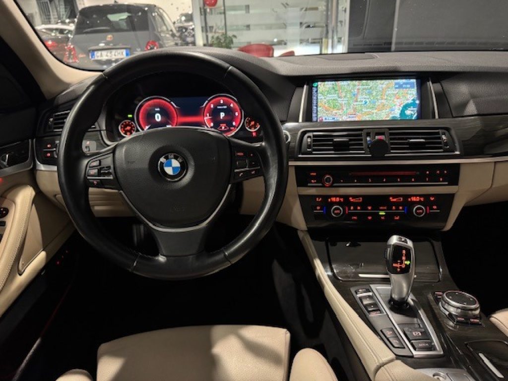Clicca per ingrandire 520 - d xDrive Luxury Line/TETTO PANORAMICO