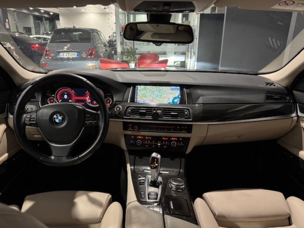 Clicca per ingrandire 520 - d xDrive Luxury Line/TETTO PANORAMICO