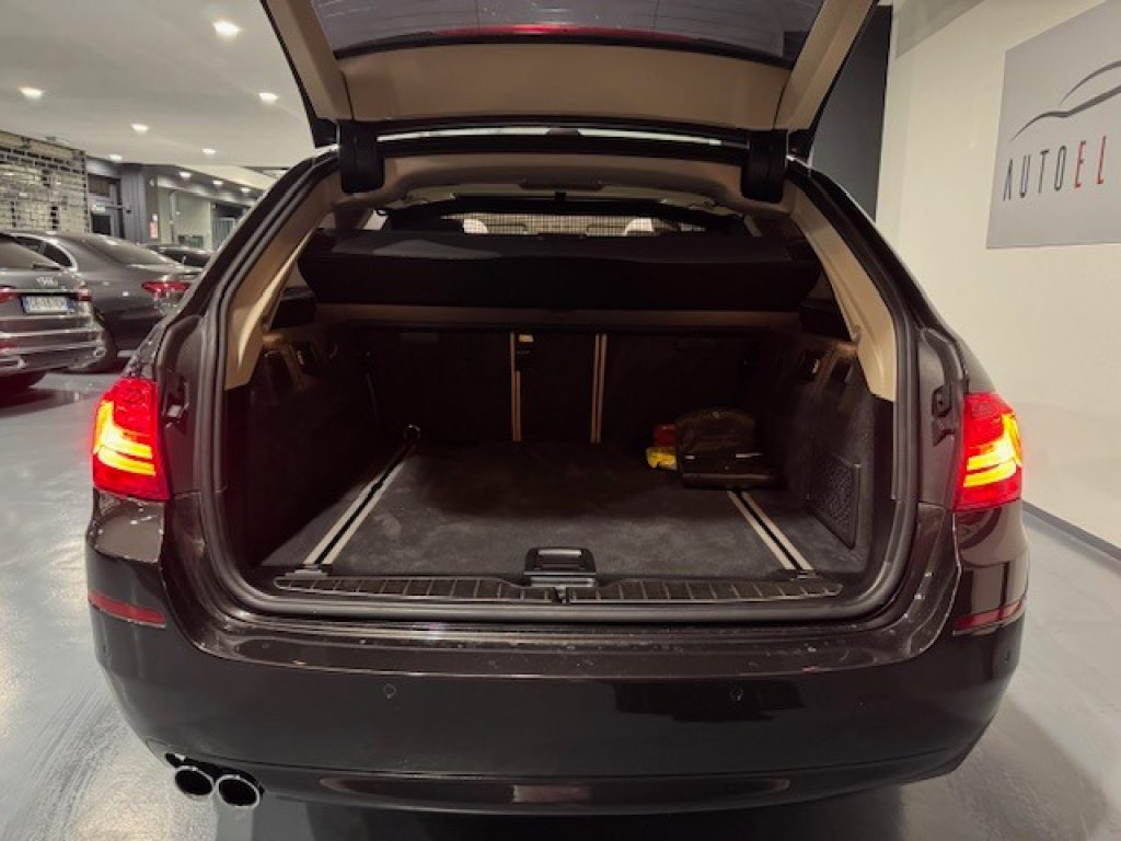 Clicca per ingrandire 520 - d xDrive Luxury Line/TETTO PANORAMICO