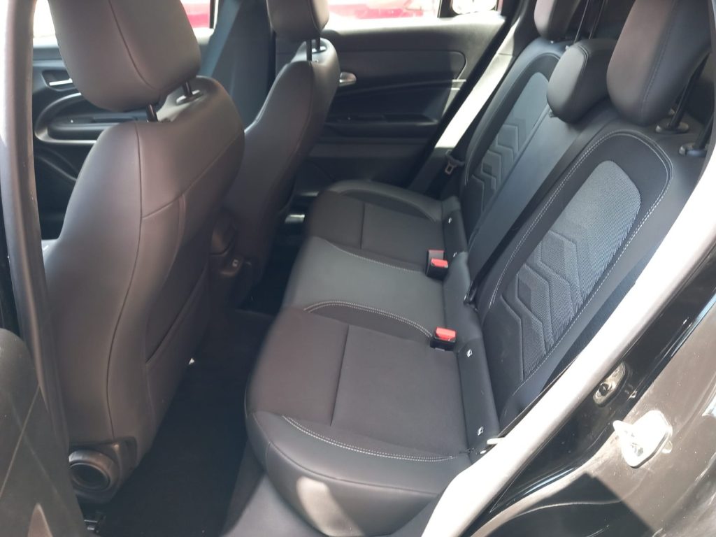 JEEP Avenger 1.2 Turbo 100 CV Altitude - 8