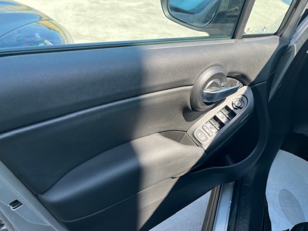 FIAT 500X 1.3 MultiJet 95 CV Connect - 32