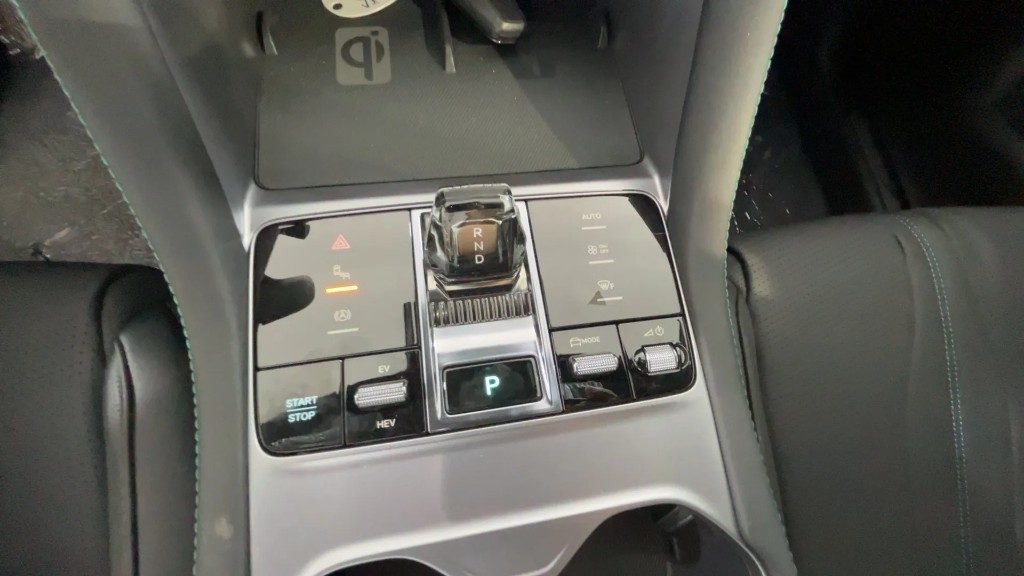 BYD Seal U DMi 1.5 218 CV PHEV Boost - 16