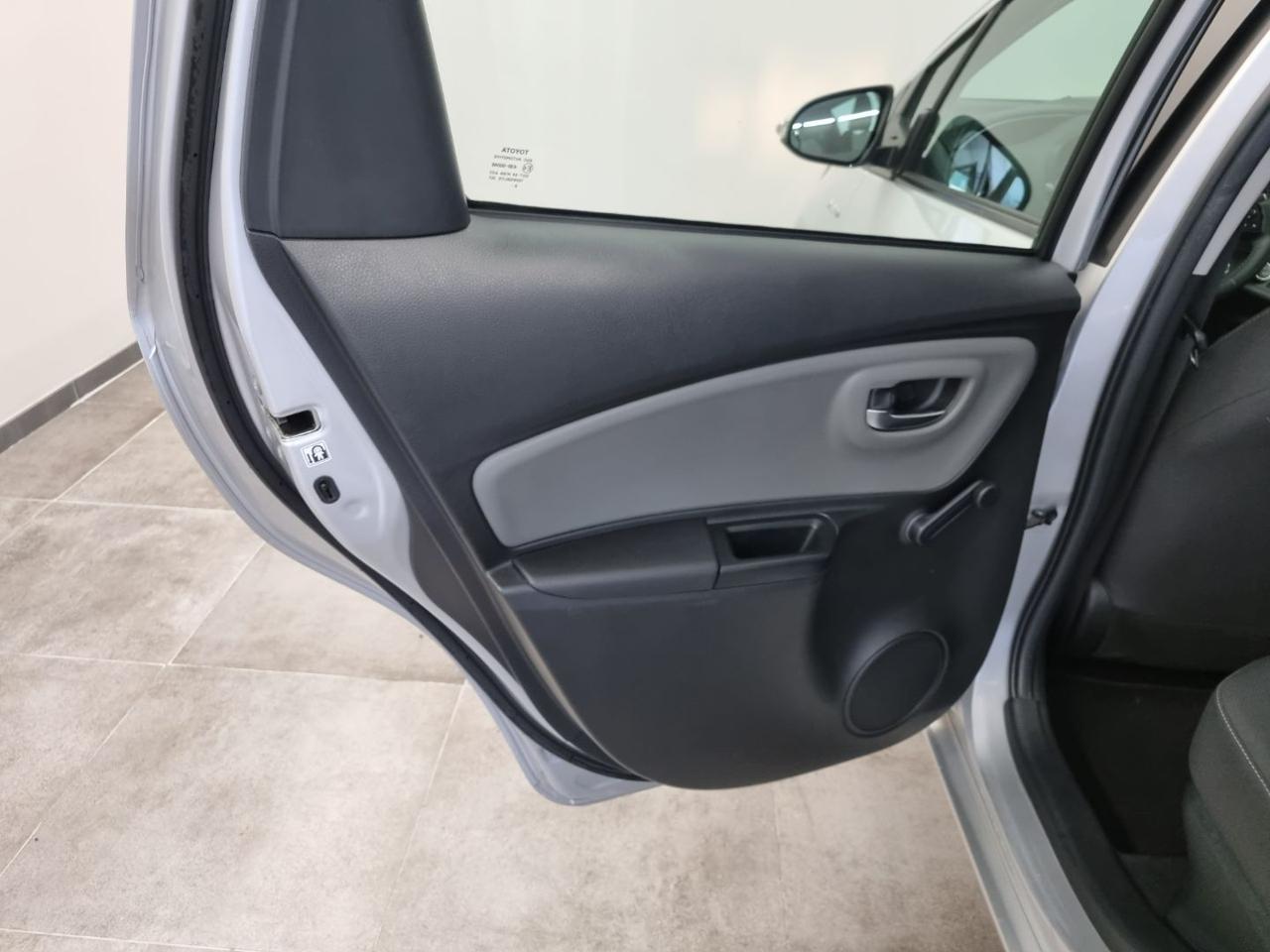 TOYOTA Yaris 1.5 Hybrid 5 porte Active - 18