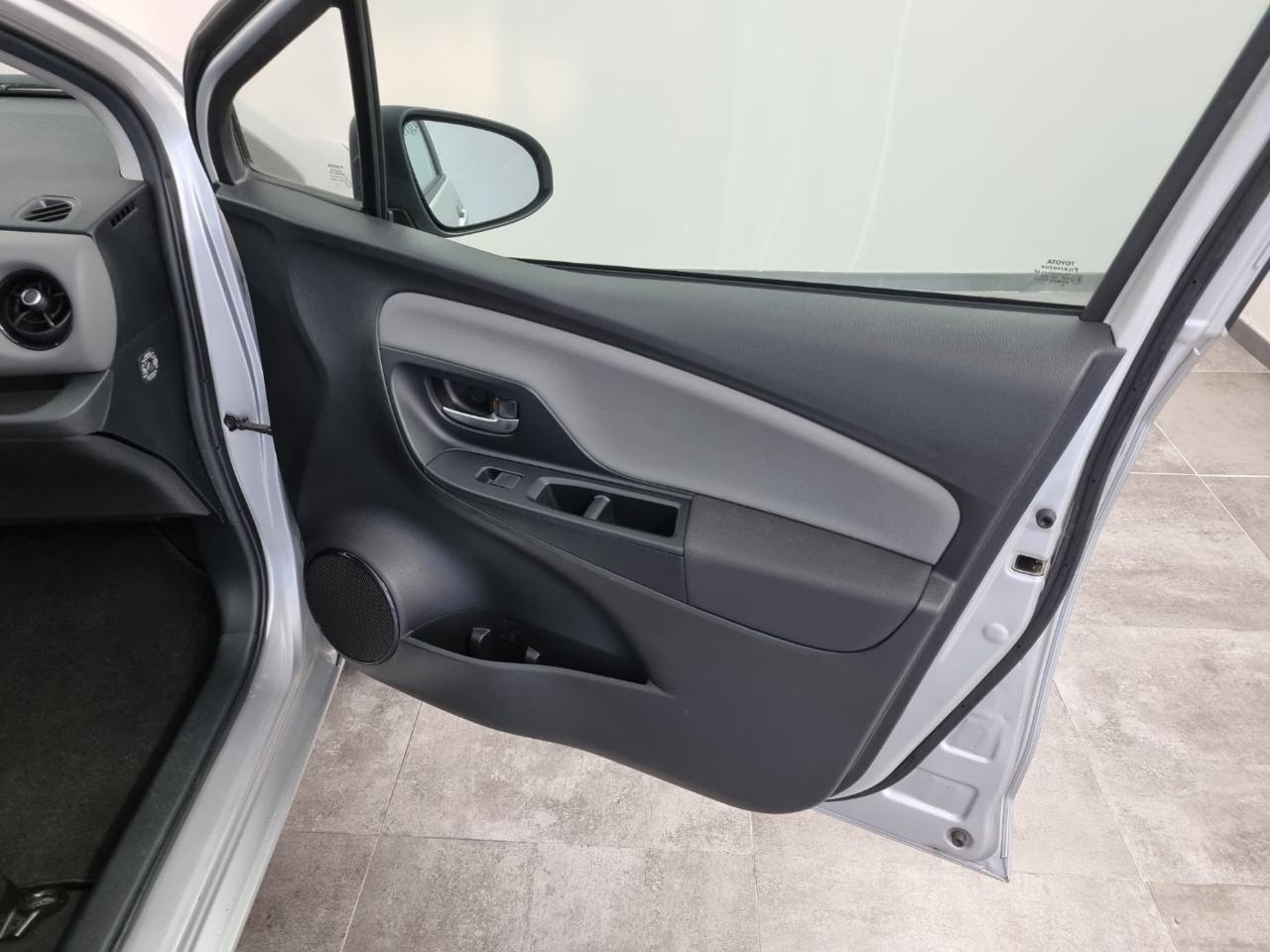 TOYOTA Yaris 1.5 Hybrid 5 porte Active - 22