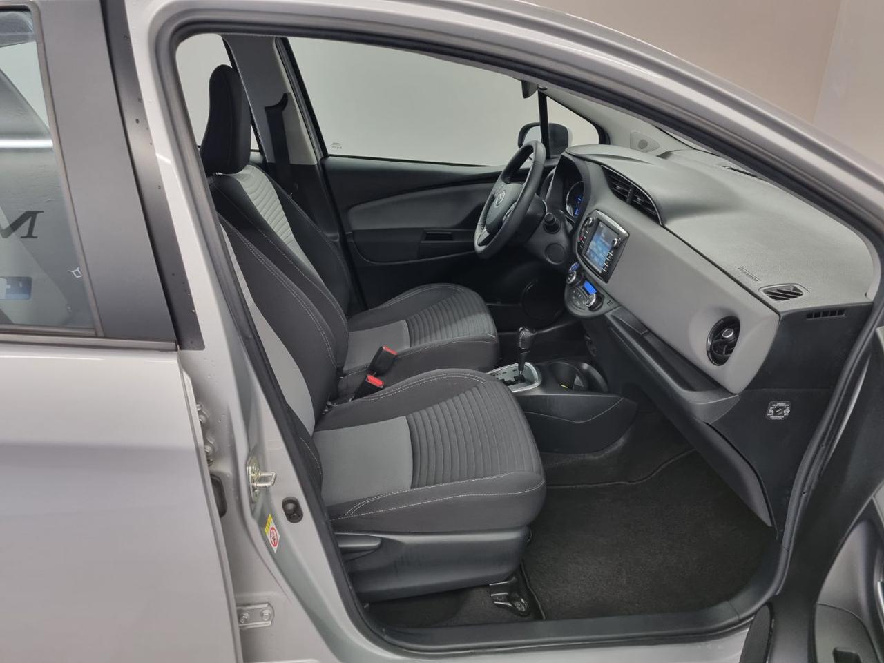 TOYOTA Yaris 1.5 Hybrid 5 porte Active - 10