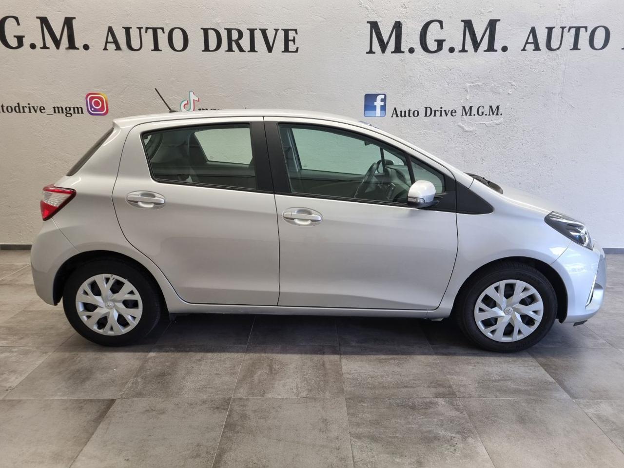 TOYOTA Yaris 1.5 Hybrid 5 porte Active - 4