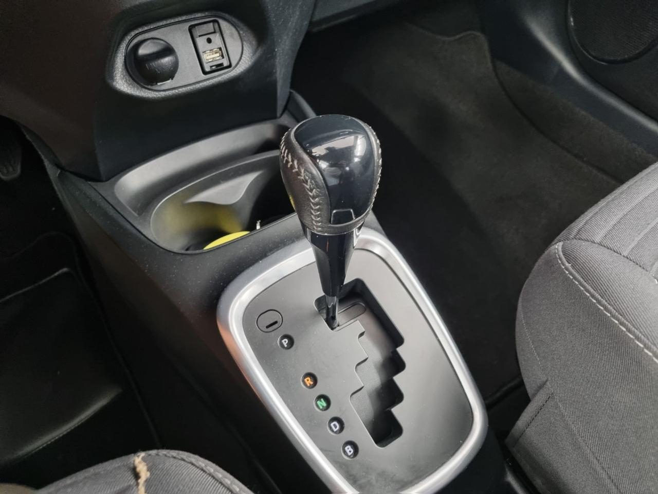 TOYOTA Yaris 1.5 Hybrid 5 porte Active - 8