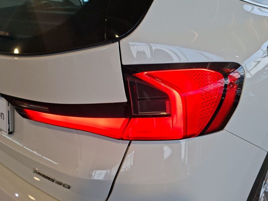 BMW iX1 xDrive 30 xLine - 7