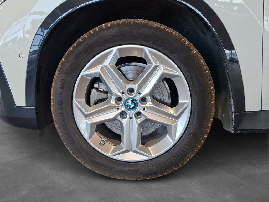 BMW iX1 xDrive 30 xLine - 5