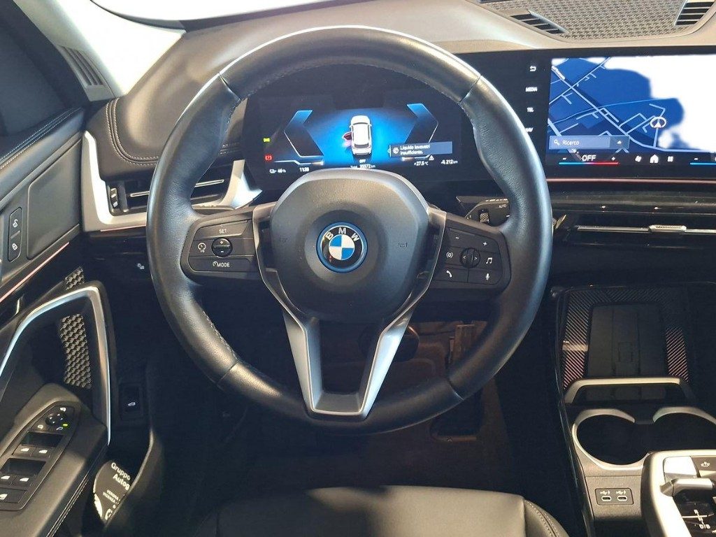 BMW iX1 xDrive 30 xLine - 13