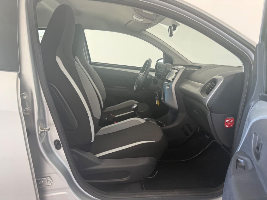TOYOTA Aygo 1.0 VVT-i 69 CV 5 porte x-wave - 15
