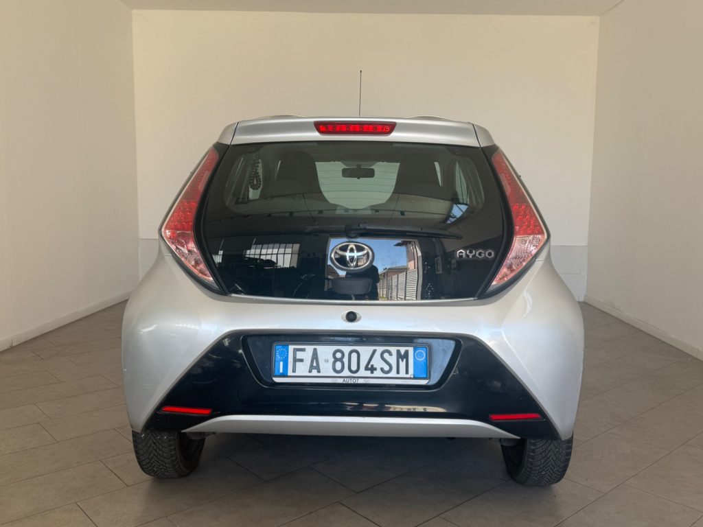 TOYOTA Aygo 1.0 VVT-i 69 CV 5 porte x-wave - 6