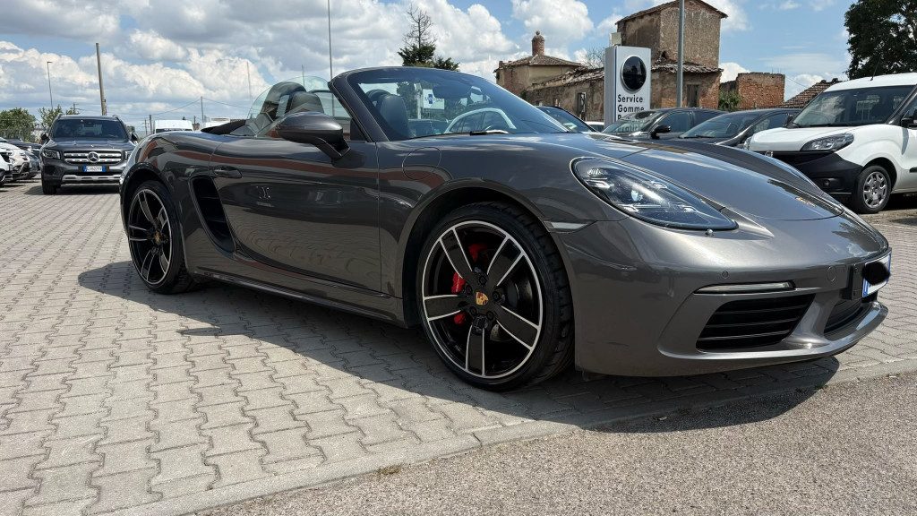 PORSCHE 718 Spyder 2.5 S - 25