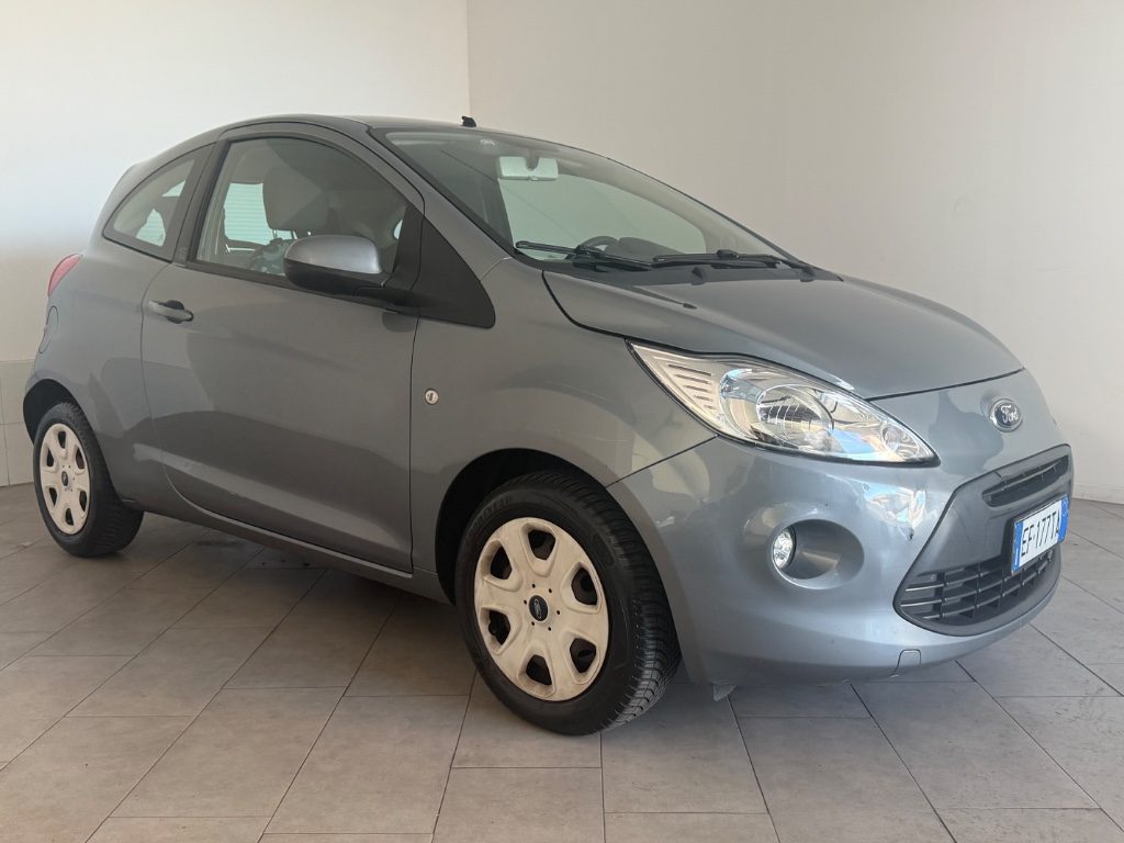 FORD Ka+ 1.2 8V 69CV Titanium - 3