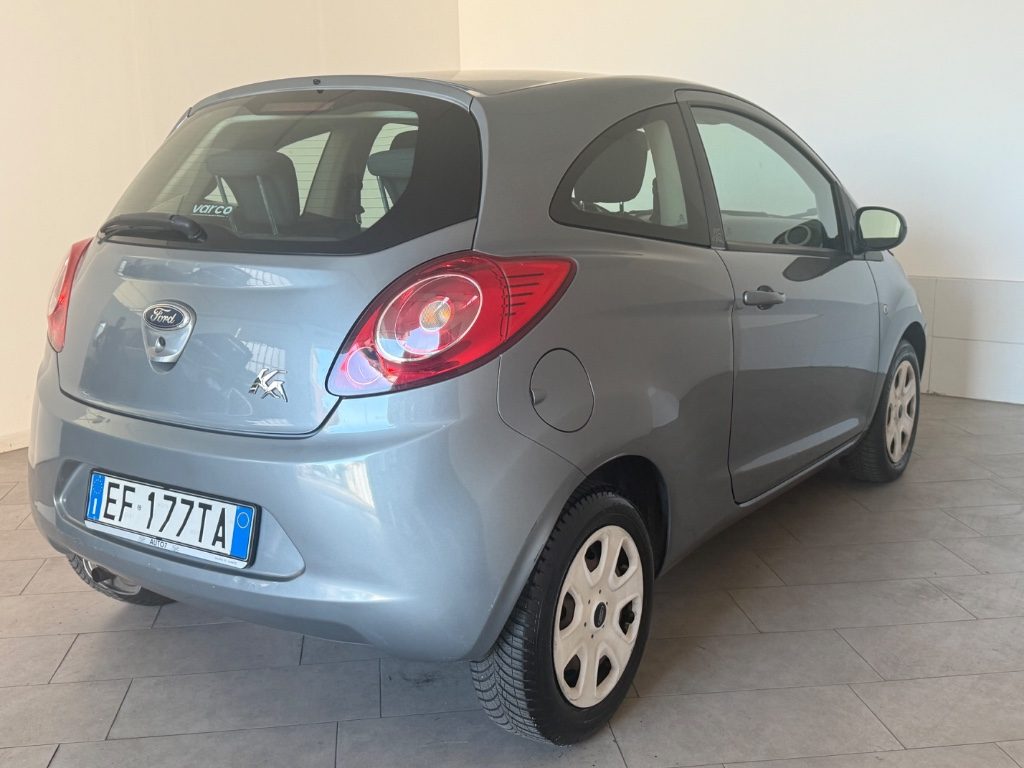 FORD Ka+ 1.2 8V 69CV Titanium - 6