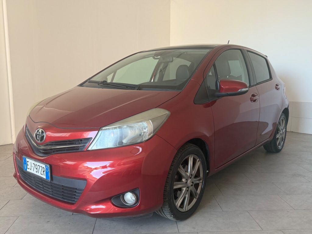 TOYOTA Yaris 1.3 5 porte Active - 2