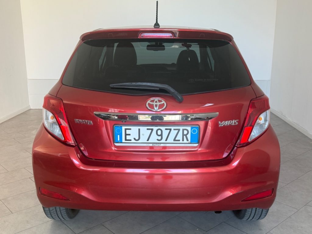 TOYOTA Yaris 1.3 5 porte Active - 4