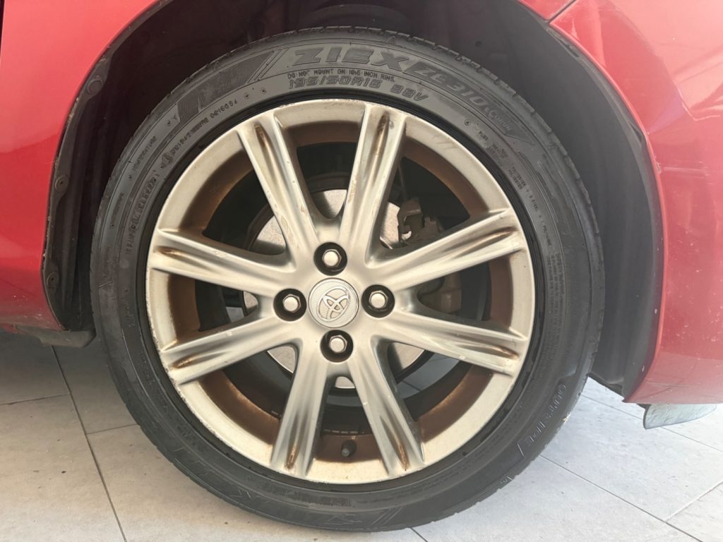 TOYOTA Yaris 1.3 5 porte Active - 10