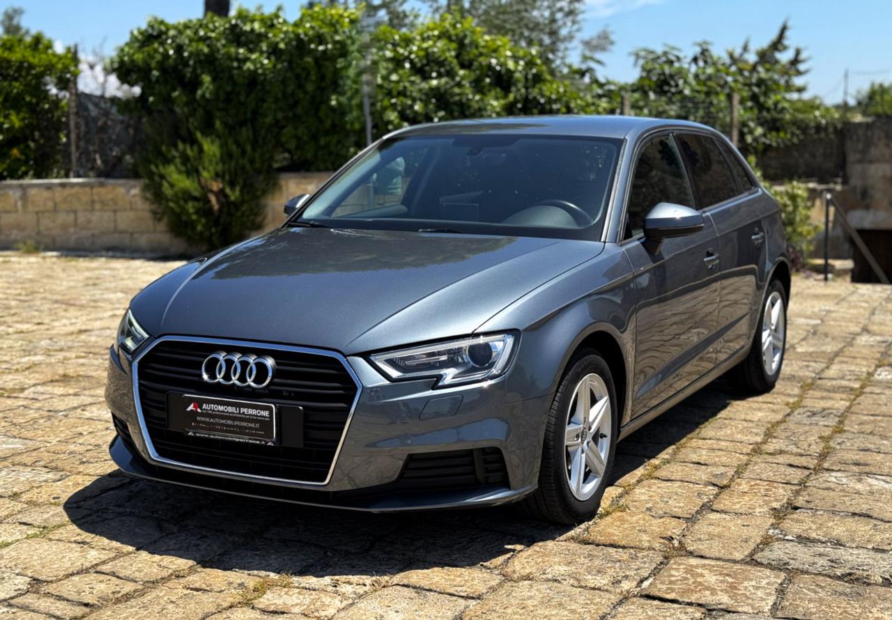 AUDI A3 SPB 1.6 TDI S-Tronic Sport (Xeno/LED/Auto/Navi) - 4