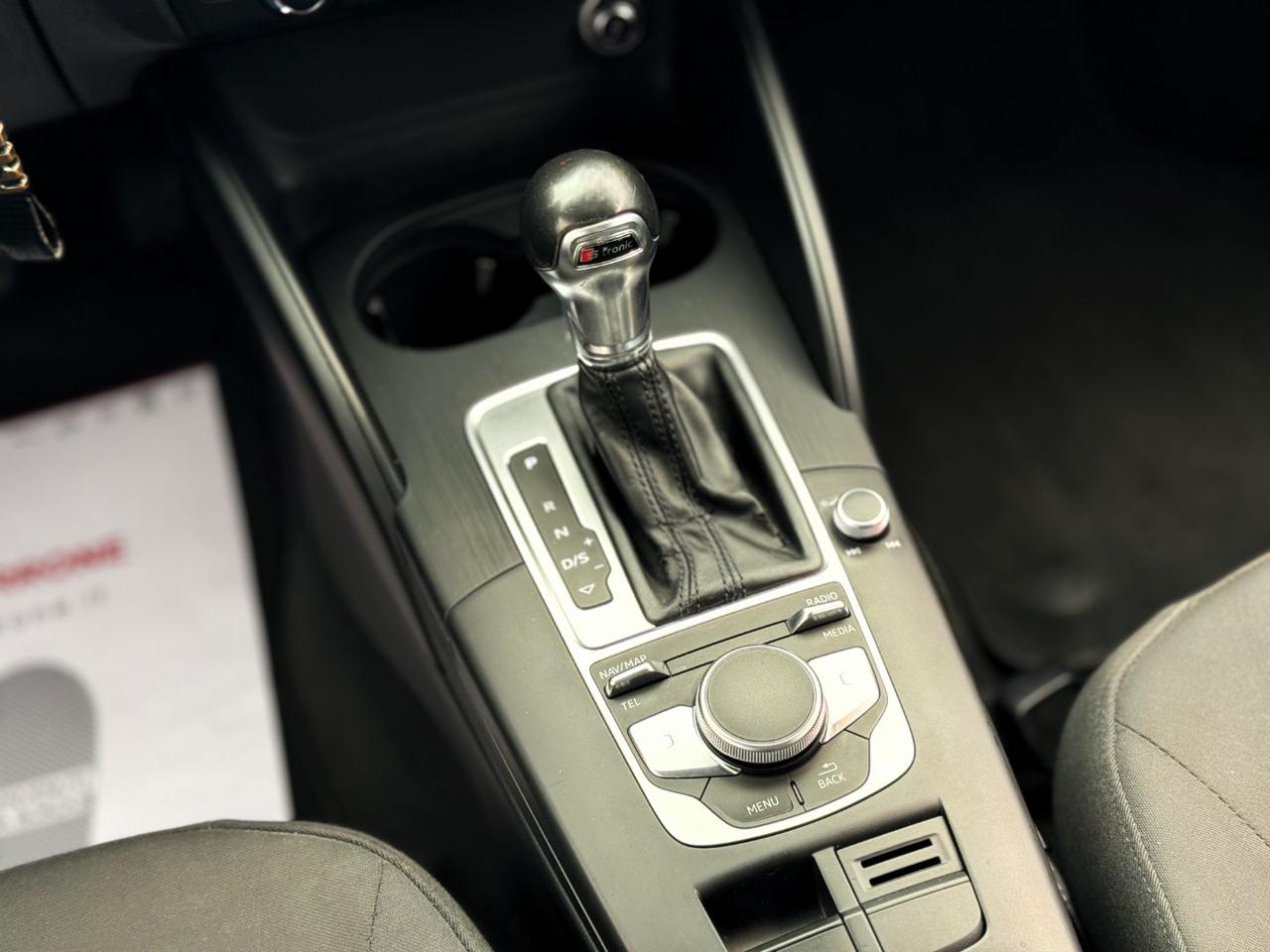 AUDI A3 SPB 1.6 TDI S-Tronic Sport (Xeno/LED/Auto/Navi) - 21